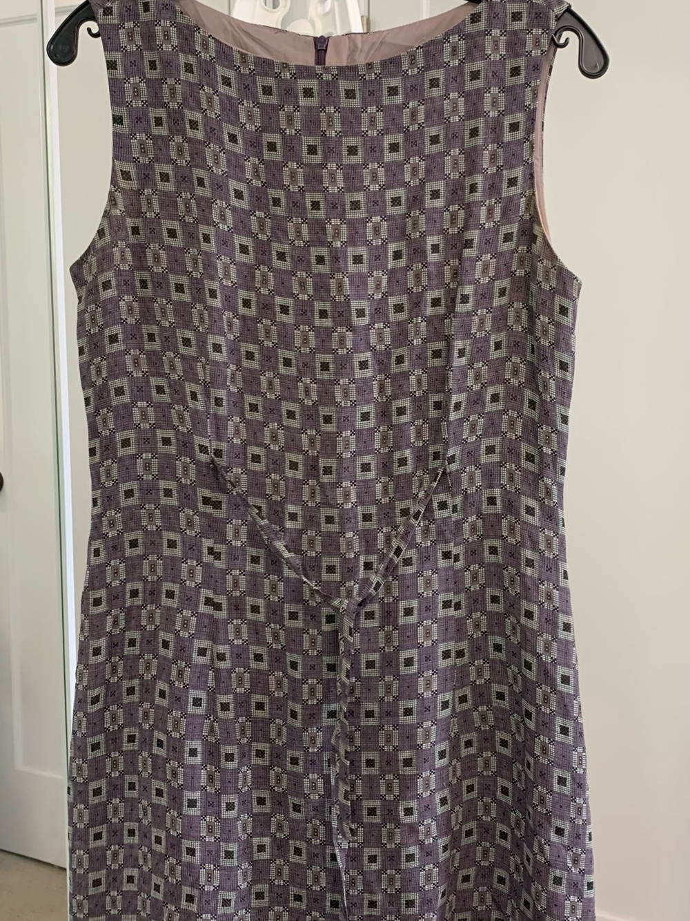 Max Azria Collection Classic Sleeveless Check Midi Dress in Lavender, Medium